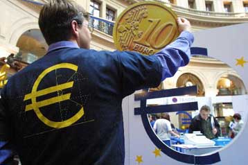 Ενισχύεται το ευρώ καθώς αναζωπυρώνονται οι φήμες για παρέμβαση της ΕΚΤ