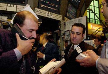 Στο «κόκκινο» Nasdaq και Dow Jones στο κλείσιμο της Δευτέρας