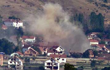 Με 24ωρη εκεχειρία «απάντησαν» οι Αλβανοί αντάρτες στην κατάπαυση του πυρός στην ΠΓΔΜ