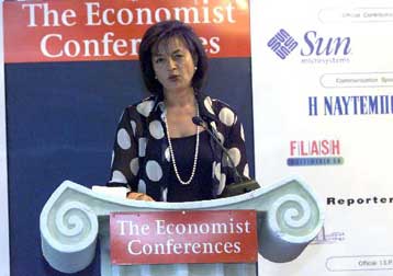 Ο κίνδυνος ψηφιακού διαχωρισμού των κοινωνιών στο συνέδριο του Economist «Ηλεκτρονική Πολιτεία»