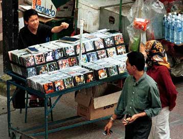 Η διαφορά στην τιμολόγηση των DVD σε Ευρώπη και ΗΠΑ αντικείμενο έρευνας της Κομισιόν