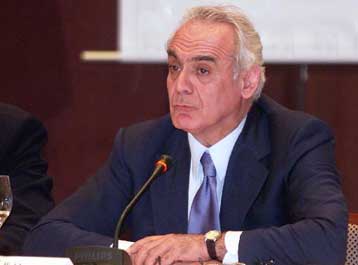 Αντιδράσεις στις προτάσεις της Β.Παπανδρέου για το μέλλον της κυβέρνησης