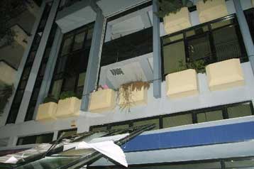 Έκρηξη χωρίς θύματα στα γραφεία του ΟΑΕΔ στη Συγγρού