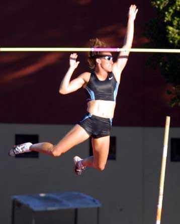 Ξανά παγκόσμιο ρεκόρ στο επί κοντώ έκανε η Ντραγκίλα