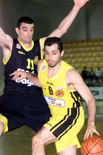 Στο Κόρατς το Μαρούσι νικώντας 95-89 τη Δάφνη