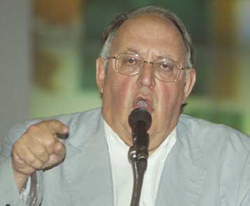 Ο Κ.Σημίτης έχει χάσει την εμπιστοσύνη του λαού, δήλωσε σε συνέντευξή του ο Θ.Πάγκαλος