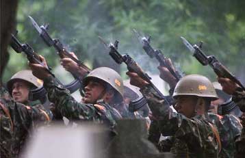 Ο Γκεοργκιέφσκι απέσυρε την πρόταση για κήρυξη της ΠΓΔΜ σε κατάσταση πολέμου