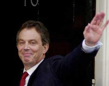 Με άνοδο απαντά το LSE στη νίκη του Μπλερ, με πτώση η στερλίνα