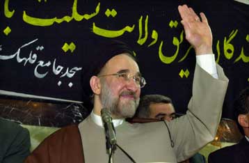 Στις κάλπες για την ανάδειξη προέδρου οι Ιρανοί