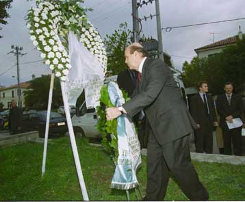 Ένας χρόνος από τη δολοφονία του Στίβεν Σόντερς – Μνημόσυνο στη Μητρόπολη Αθηνών