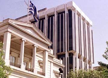 Η Αθήνα καταδικάζει την επίθεση εναντίον του γραφείου του προέδρου της ΠΓΔΜ