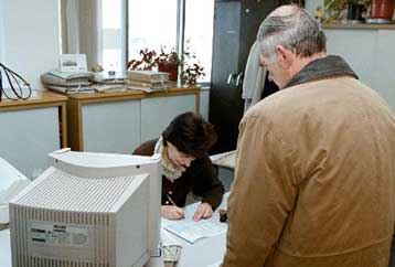 Την υποβολή των συγκεντρωτικών καταστάσεων των επιχειρήσεων μέσω Taxisnet προωθεί το υπουργείο Οικον