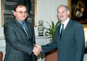 Οι εξελίξεις στα Βαλκάνια και τη Βοσνία στο επίκεντρο των συνομιλιών Παπανδρέου – Ίβανιτς