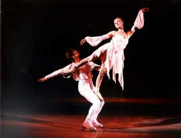 Τη <I>Λίμνη των Κύκνων</I> από τα Μπαλέτα Πάγου της Αγίας Πετρούπολης υποδέχεται στις 13 Ιουνίου η Θ