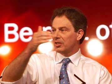 Στο χαμηλότερο επίπεδο της 15ετίας η στερλίνα, καθώς προεξοφλείται ταχεία ένταξη στην ευρωζώνη