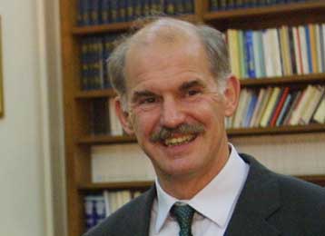 Για ΕΕ και Σόντερς συζήτησε ο Γ.Παπανδρέου με τον Βρετανό πρεσβευτή στην Αθήνα