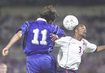 Η Ελλάδα φοβήθηκε τα «λιοντάρια», ηττήθηκε με 2-0 και αποχαιρέτησε την υπόθεση Μουντιάλ