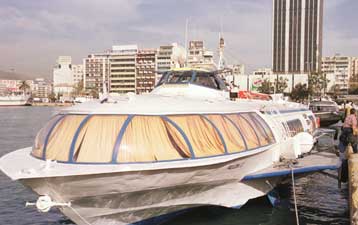 Ποινική δίωξη για πυρκαγιά που ξέσπασε σε ιπτάμενο δελφίνι κοντά στην Αίγινα τον Αύγουστο του 2000