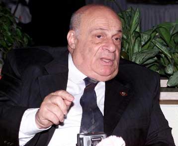 Απειλές και πάλι από τον Ντενκτάς, για να αποτρέψει την ένταξη της Κύπρου στην ΕΕ