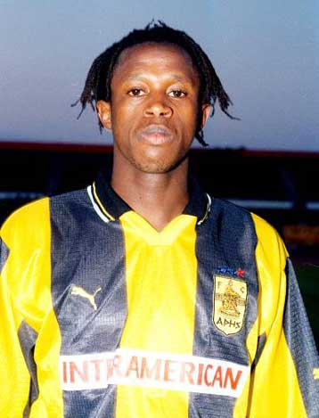 Ευθύνες για την πορεία του Αρη έχουμε εμείς αλλά και ο Τεννές, λέει ο Ισμαήλ Μπα