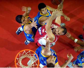 Έκλεισε εισιτήριο για τον τελικό των πλέι οφ ο Ολυμπιακός, 73-65 το Περιστέρι