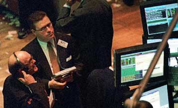 Με κέρδη άνοιξε ο Nasdaq, υποχωρεί οριακά ο Dοw Jones την Τρίτη