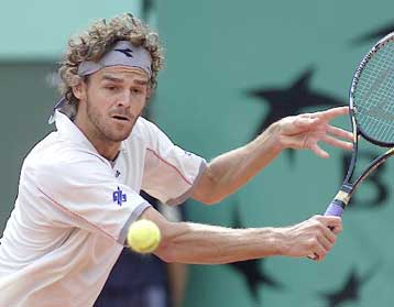 Κέρτεν και Φερέρο στα ημιτελικά του Roland Garros, εκτός ο Καφέλνικοφ