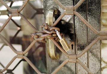 Προθεσμία έως την Παρασκευή έδωσε το Πρωτοδικείο για τα «Νέα Δειλινά»