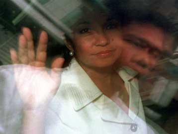 Με πολεμικές επιχειρήσεις συνεχίζεται η επιχείρηση διάσωσης των ομήρων στις Φιλιππίνες