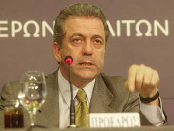 Να κλείσει η συζήτηση περί νέας θητείας στο Δήμο Αθηναίων επιθυμεί ο Δ.Αβραμόπουλος