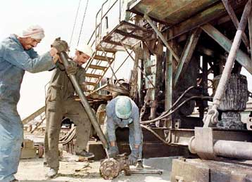 Αντιστέκεται ο ΟΠΕΚ στις πιέσεις για αύξηση της παραγωγής πετρελαίου