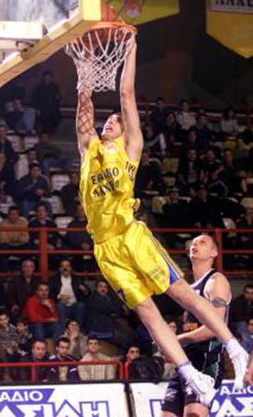 Ο Μιχάλης Πελεκάνος δείχνει το δρόμο για την ισοφάριση