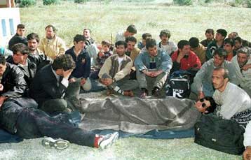 Σε 1.176 (!) χρόνια κάθειρξης καταδικάστηκαν Τούρκοι δουλέμποροι στα Χανιά