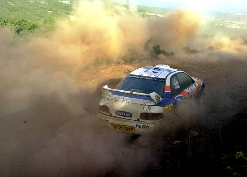 48ο Ράλι Ακρόπολις-2ο Σκέλος, 11η ΕΔ: Ο C.Sainz πλησιάζει τον C.McRae, εγκατέλειψε ο Α.Βωβός