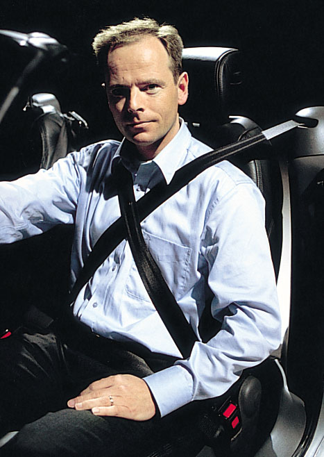 Ζώνη… σωτηρίας από τη Saab