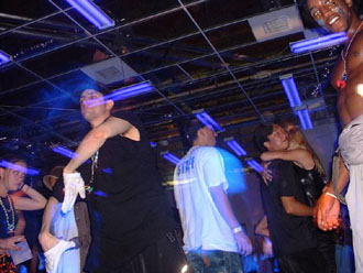 ecstasy: Μύθοι και αλήθειες για το επονομαζόμενο «ναρκωτικό των ρέιβερ»