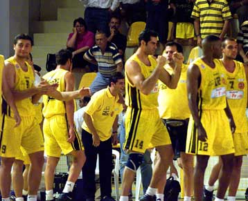 Τυπική διαδικασία η πρόκριση στην τελική φάση του Κυπέλλου Κόρατς για ΠΑΟΚ και Μαρούσι