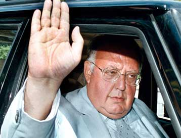 Ο Κ.Σημίτης δεν έκανε «καμία προσπάθεια εκκαθάρισης του παρελθόντος», τονίζει Θ.Πάγκαλος