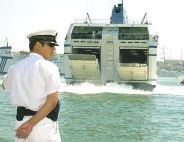 Ακινητοποιήθηκε πλοίο στη Σκιάθο με σοβαρά προβλήματα στα ύφαλα