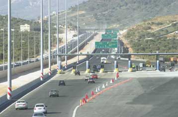 Παρεμβάσεις της Τροχαίας για τη μεγάλη έξοδο του Σαββατοκύριακου