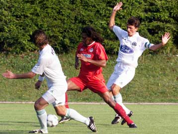 Καρεμπέ και Αλεξανδρής οι «δράστες» του 2 – 0 του Ολυμπιακού επί της Κοτζαέλισπορ