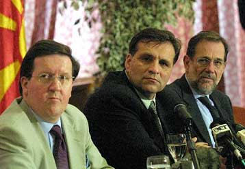 Καθυστερεί ο διάλογος στην ΠΓΔΜ για «λόγους ασφαλείας»