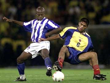 Στον τελικό του Copa America η Κολομβία, νικώντας 2-0 την ομάδα – έκπληξη της διοργάνωσης, Ονδούρα