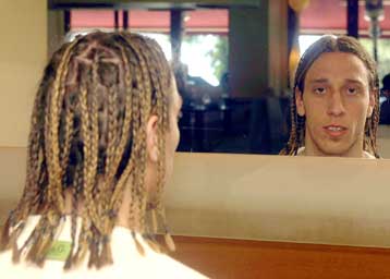 Ανανέωσε πρόωρα και για τρία χρόνια ο Παντελής Καφφές