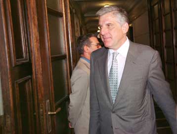 Ίδια οικονομική πολιτική μετά τον Οκτώβριο, ακόμα και χωρίς αυτόν, ζήτησε ο Γ.Παπαντωνίου