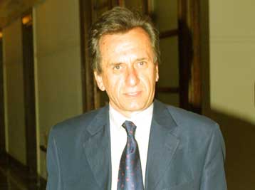 Συνάντηση Γ.Δρυ με το προεδρείο της ΚΕΔΚΕ για τον προϋπολογισμό του 2002