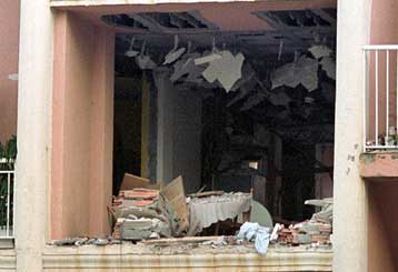 Νεκρή μία γυναίκα – μέλος της ΕΤΑ από βόμβα που εξερράγη στο σπίτι της