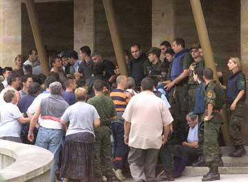 Νέα επίθεση στο Γραφείο Τύπου της Ελλάδας στα Σκόπια