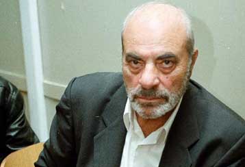 Στάσιμη με τάσεις επιδείνωσης η κατάσταση της υγείας του Στέλιου Καζαντζίδη