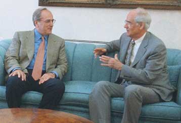 Στους ρυθμούς της Γένοβας η επετειακή εκδήλωση στη Βουλή για την αποκατάσταση της Δημοκρατίας